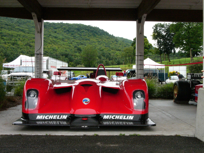 Illustration for article titled The Panoz Batmobile in the Front-Engined Flesh